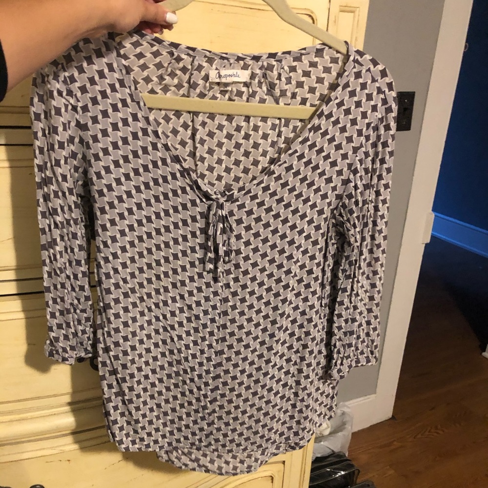 Aeropostale woman's patterned tapered blouse